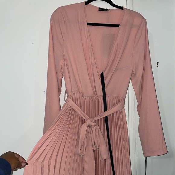 PLT PLUS PLEATED MIDI DRESS - Picture 5 of 5